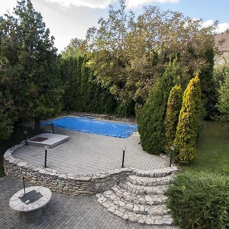 Dominika Apartman Hotel Budapest Luaran gambar