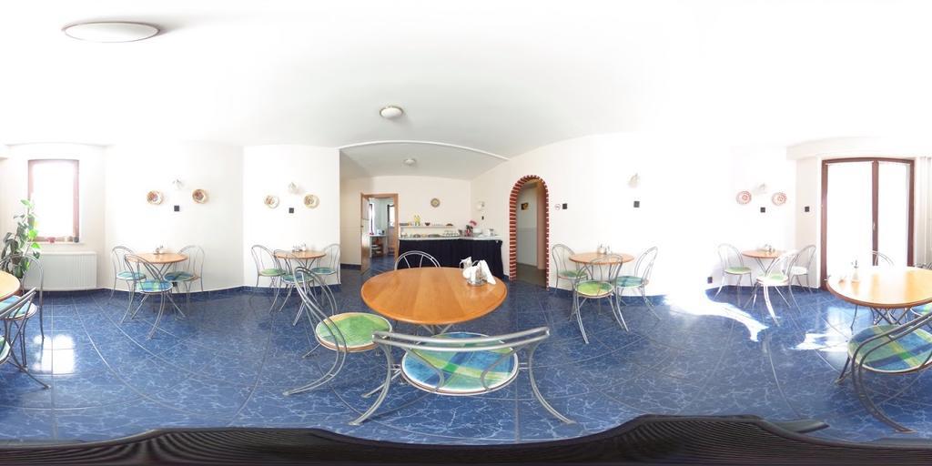 Dominika Apartman Hotel Budapest Luaran gambar
